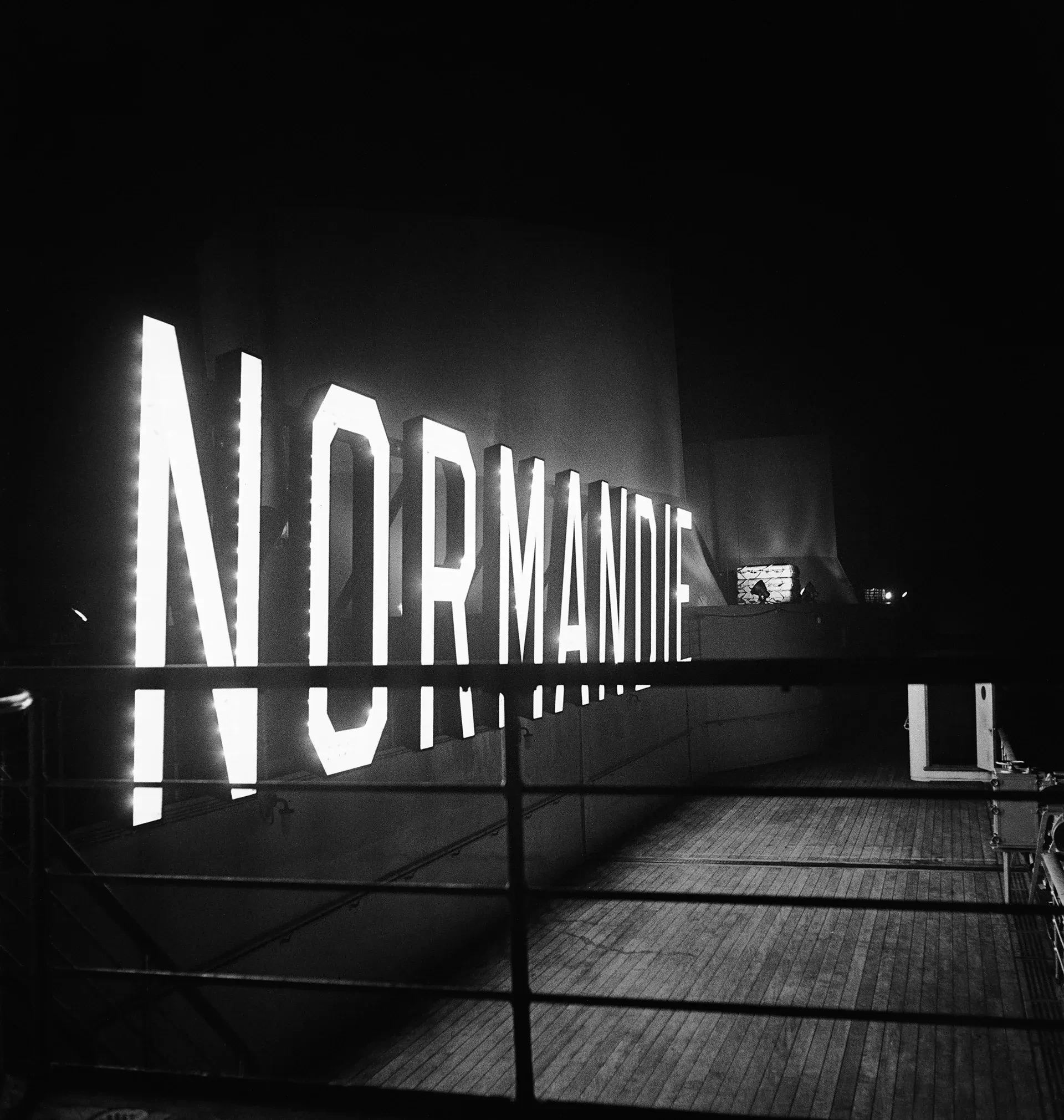 Affiche de l’exposition Revoir Normandie